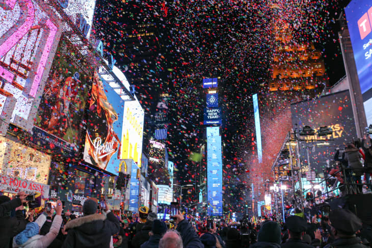 Watching the online ball drop
