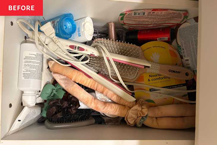 See How a Pro Organizer Fixed My Cluttered Bathroom Drawer | Apartment ...