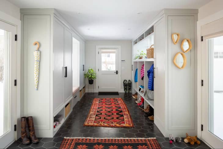 15 Clever Mudroom Ideas That Are Equally Functional and Stylish ...