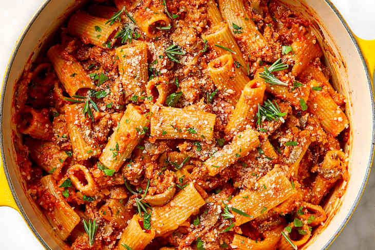 I Tried the “Cottagecore” Dutch Oven That's Selling Out The Kitchn