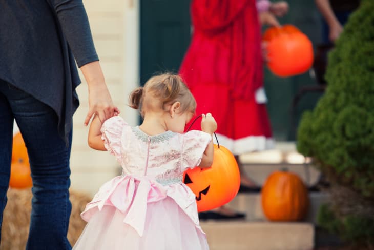 This DIY Candy Slide is Perfect for a Safe, Socially Distanced ...