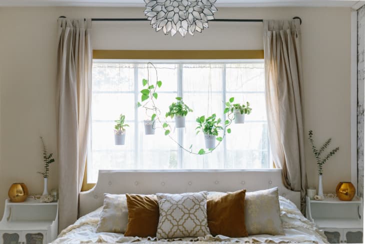10 Stunning Bedrooms That Show How To Put A Bed In Front Of A Window |  Apartment Therapy