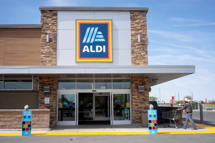 Delano, CA, USA - Mar 26, 2022: Exterior view of an Aldi grocery store in Delano, California. Aldi is the common brand of two German family-owned multinational discount supermarket chains.