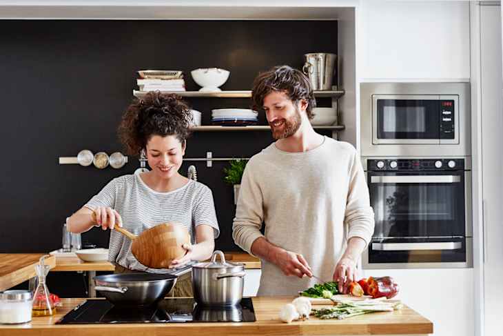 Is Cooking Together the Perfect Compatibility Test? | The Kitchn