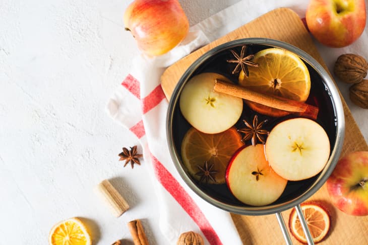 Simmer pot of apples, lemon, and cinnamon