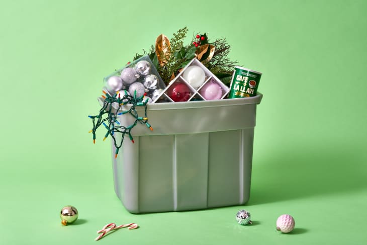 25 Best Christmas Gift Baskets of 2022