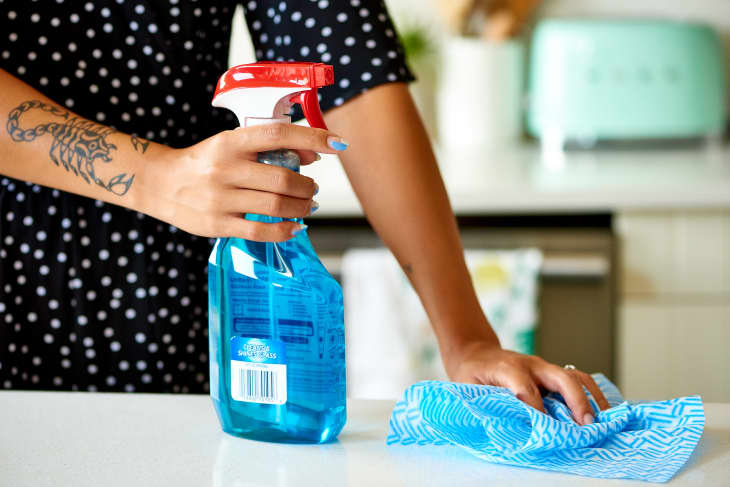 8 Tips for Keeping Your Glass Sparkling Clean