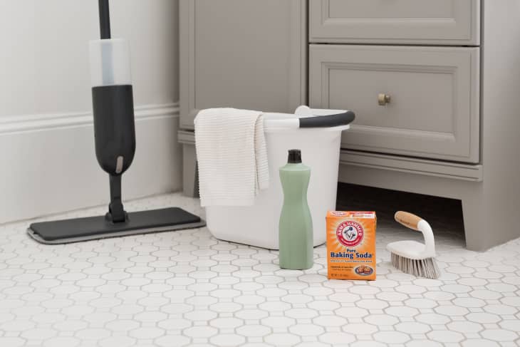 Tile Floor Cleaner: heavy duty cleaning solution - Simple and Seasonal