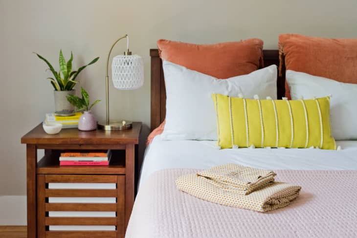Bedding and towels outlet