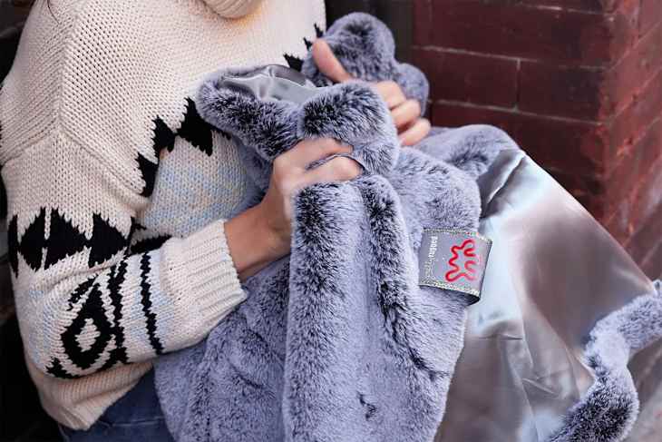 Outdoor lap blanket top