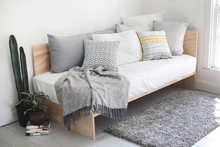 daybed designs for small spaces