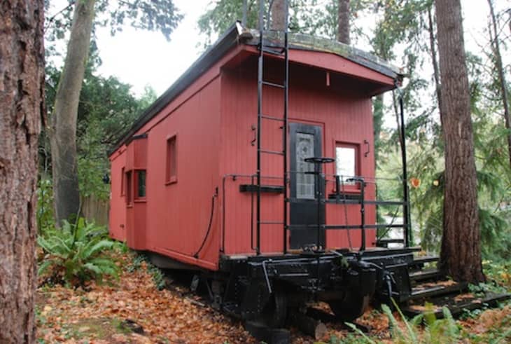 The Davidson’s 1949 Railroad Caboose | Apartment Therapy