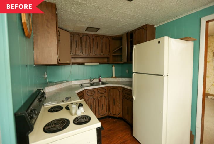 Dated and Cramped Kitchen Renovation on HGTV's Good Bones | Apartment ...