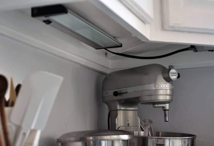 Smart kitchen cabinet lighting 2025