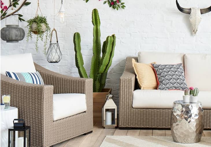 Throw pillows for outdoor furniture on sale