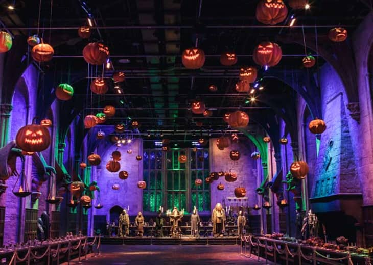 This Viral TikTok Hack Recreates Hogwarts’ Floating JackOLanterns