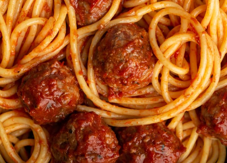 How to Make a Spaghetti Table - TikTok | The Kitchn