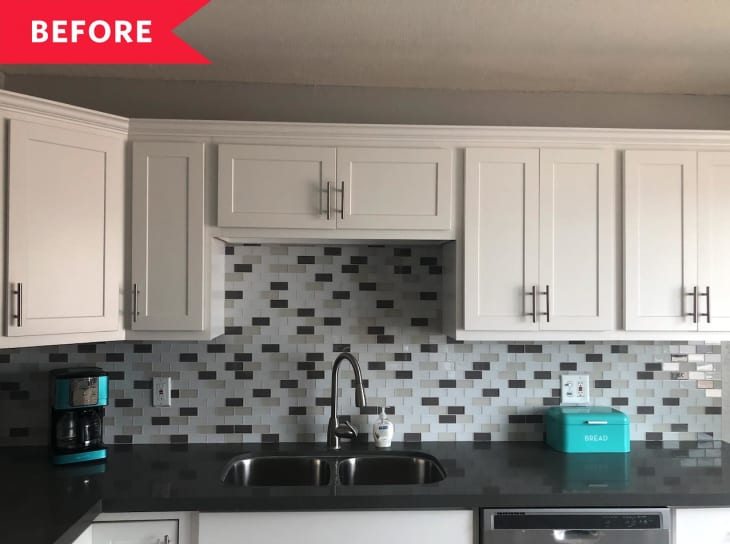 Tri-color kitchen backsplash white cabinets