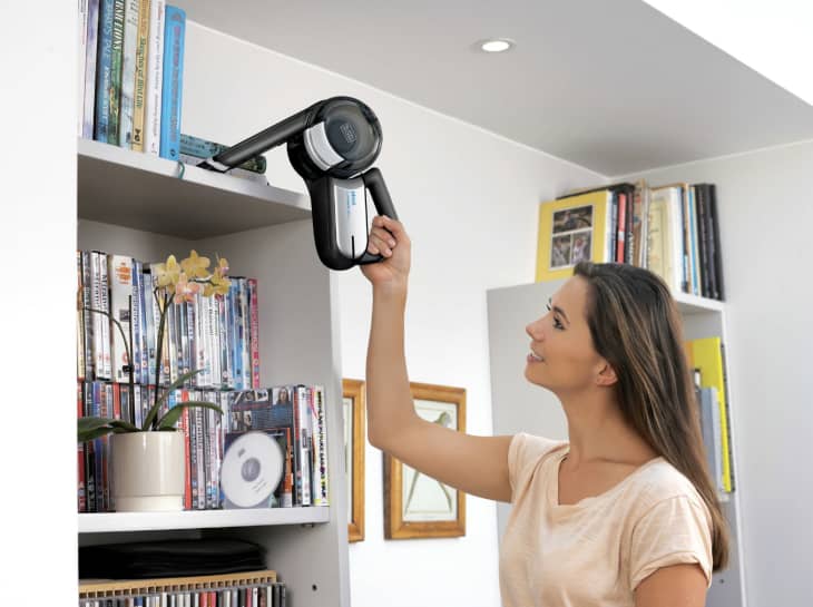 Black and deals decker handheld vac