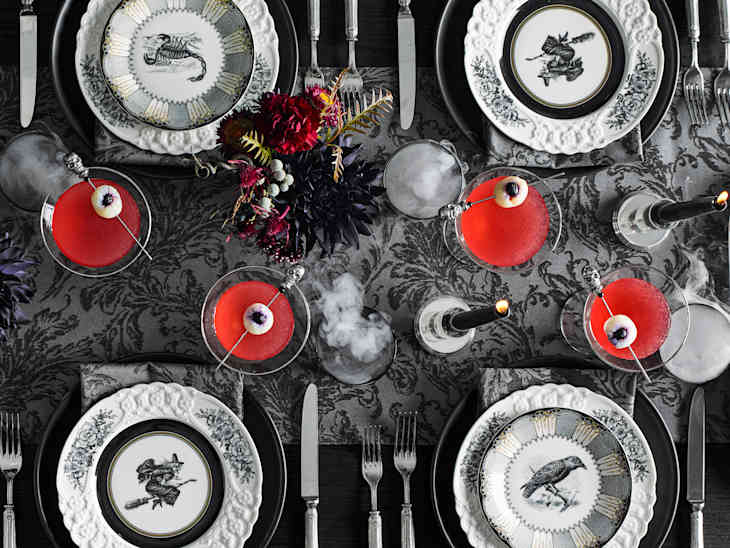 Williams Sonoma Halloween dinnerware.