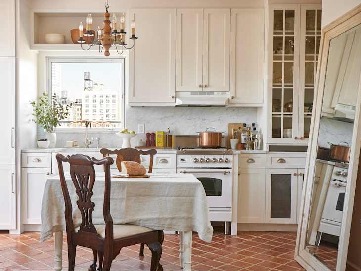 English Kitchens: What Designers Want You to Know About This Aesthetic ...