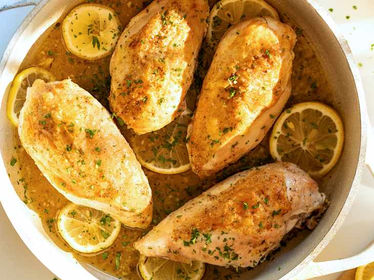 This Sleeper Ina Garten Chicken Recipe Has a Thousand 5-Star Reviews ...