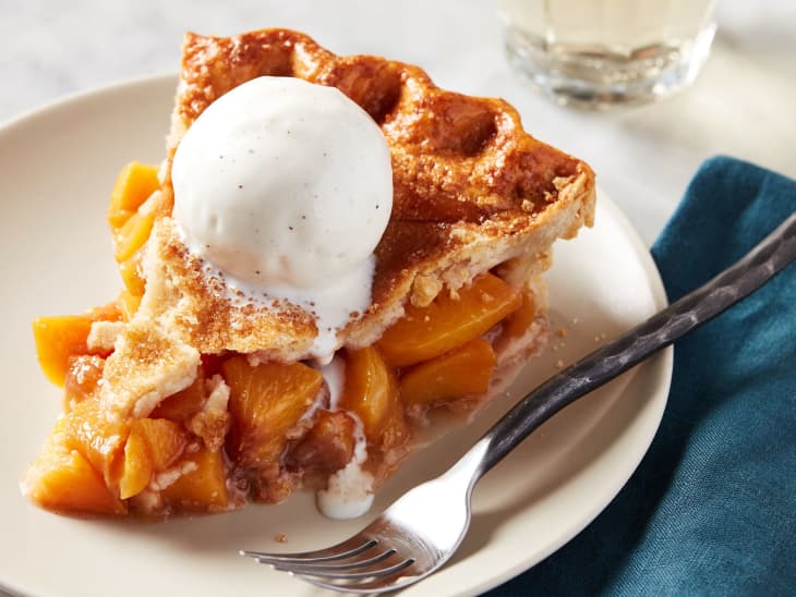 Le Creuset's Apple Tart Dishes Are Perfect for Fall | The Kitchn