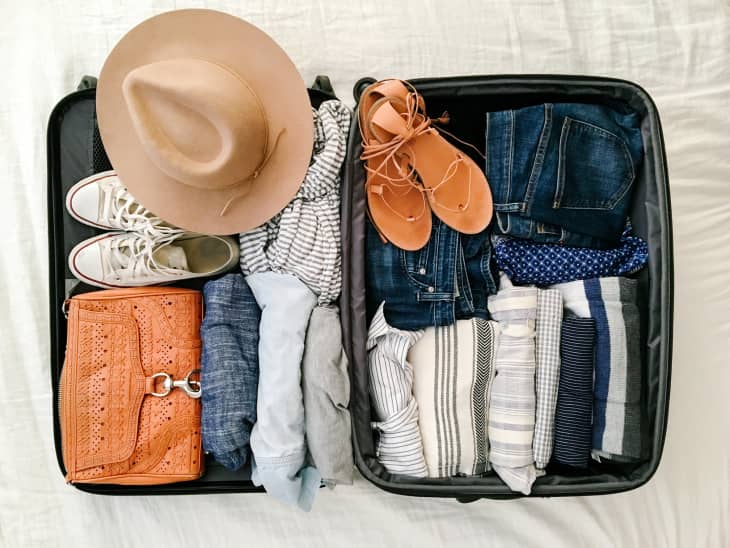 Organize luggage online