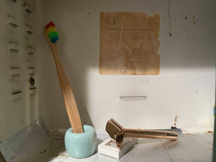 The NotSoDull History of InHome Razor Blade Disposal Slots