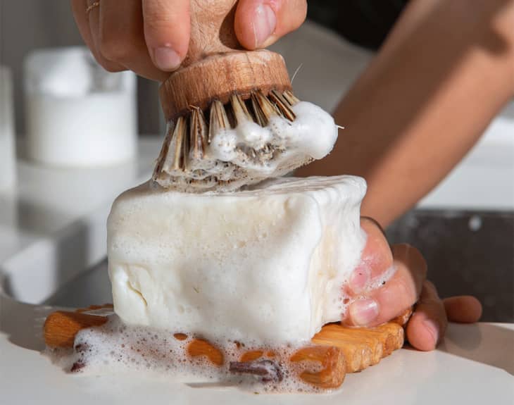 This 'Clever' Cleaning Brush Set Makes Doing Dishes Easier