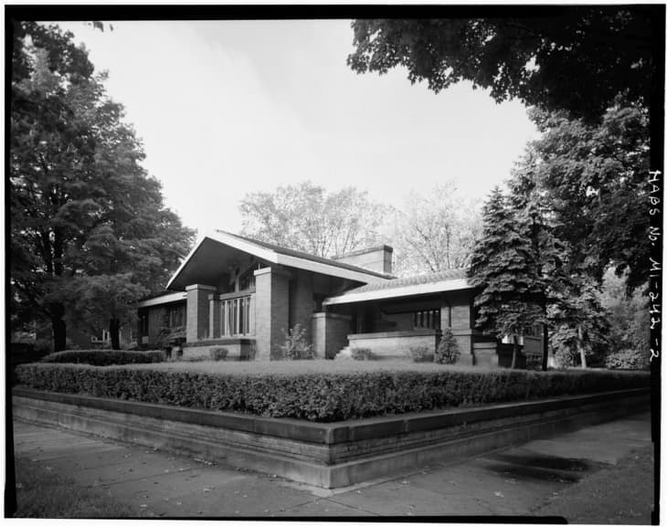 EXTERIOR, EAST FRONT FROM NORTHEAST - David M. Amberg House, 505 College Avenue Southeast, Grand Rapids, Kent County, MI