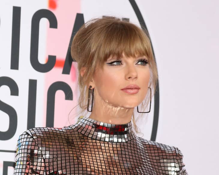 6 gifts from  for the Taylor Swift fan in your life- from blanke