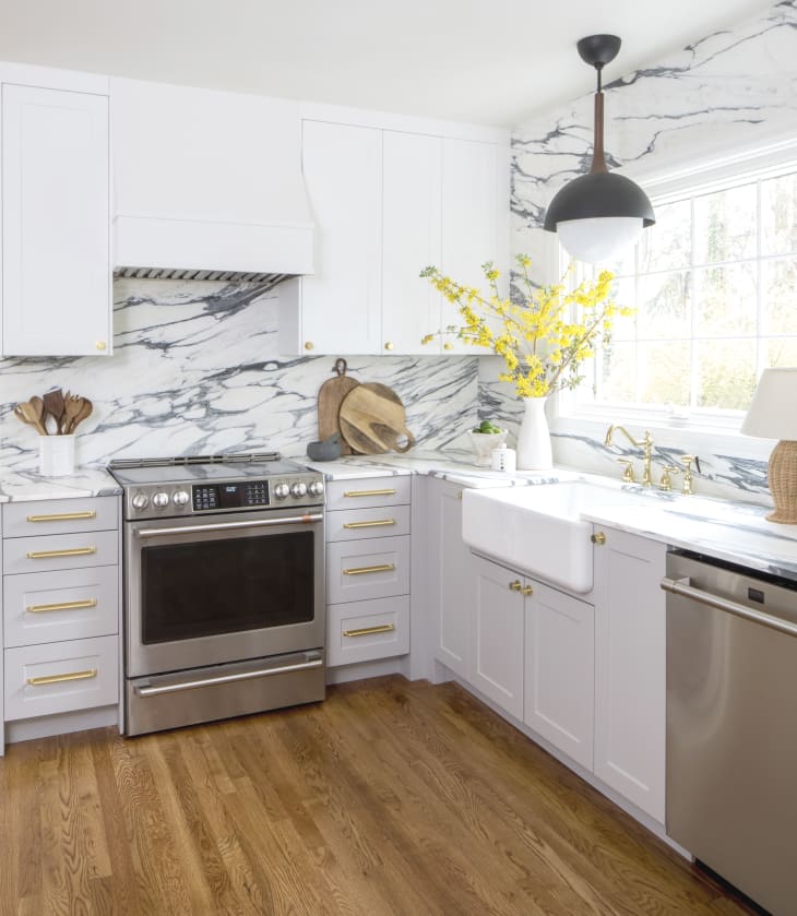 Kitchen by Sarah Sherman Samuel with BOXI by Semihandmade cabinets
