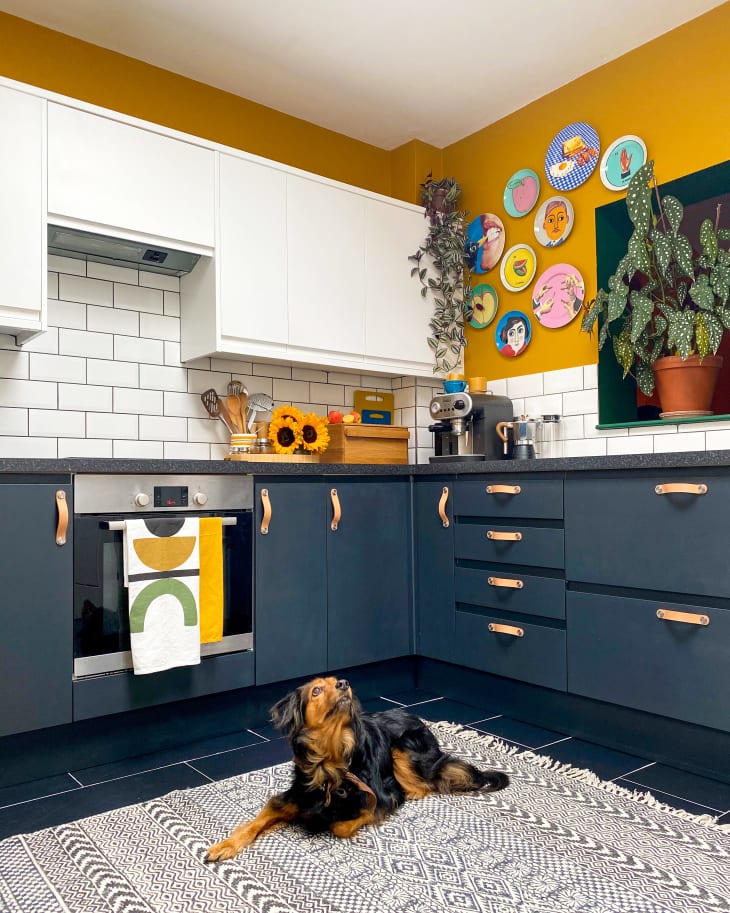 Cocina azul oscuro