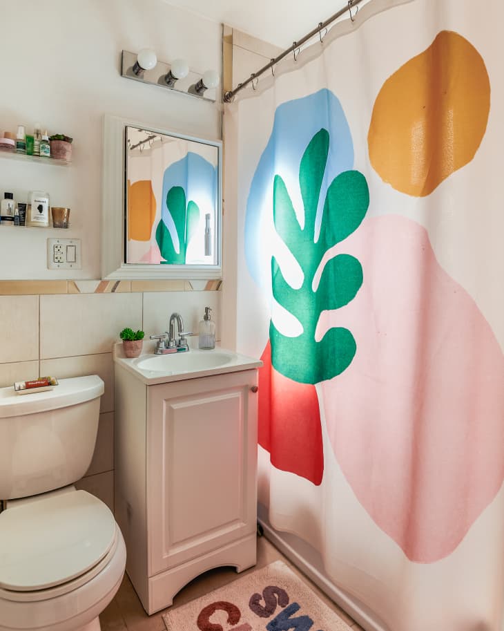 9 Rental Friendly shower storage ideas *No Sticky Adhesives* 