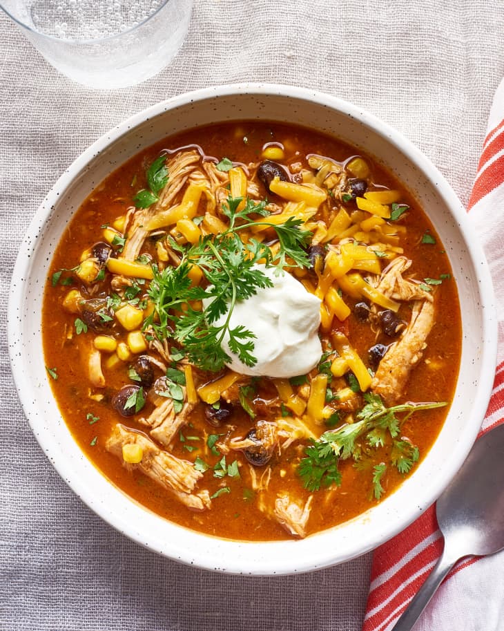 Slow Cooker Chicken Enchilada Soup