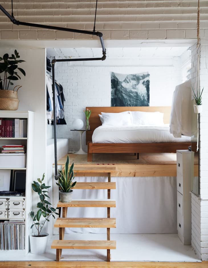 Loft bed cheap in small room