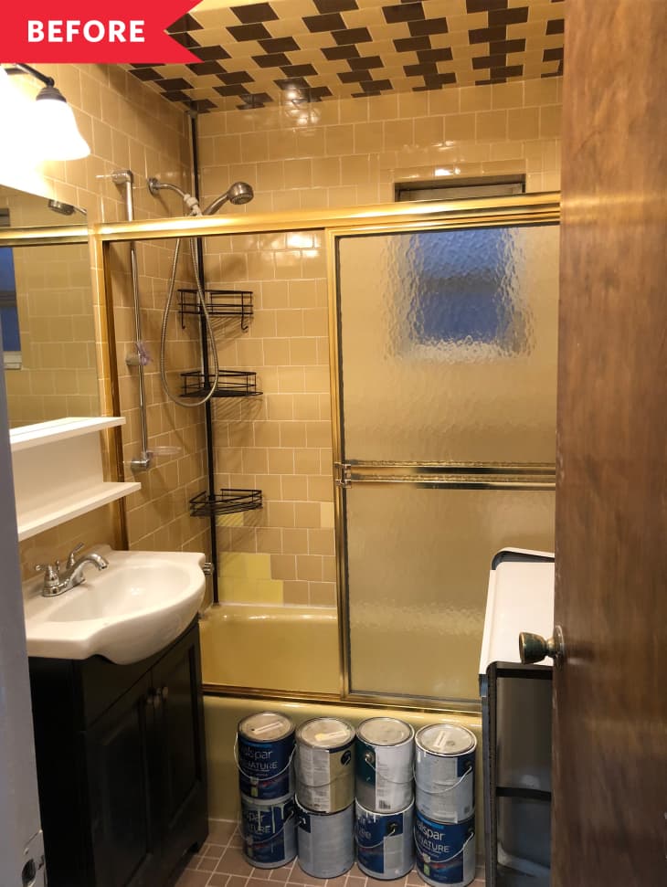 Before shot of ugly yellow and brown bath