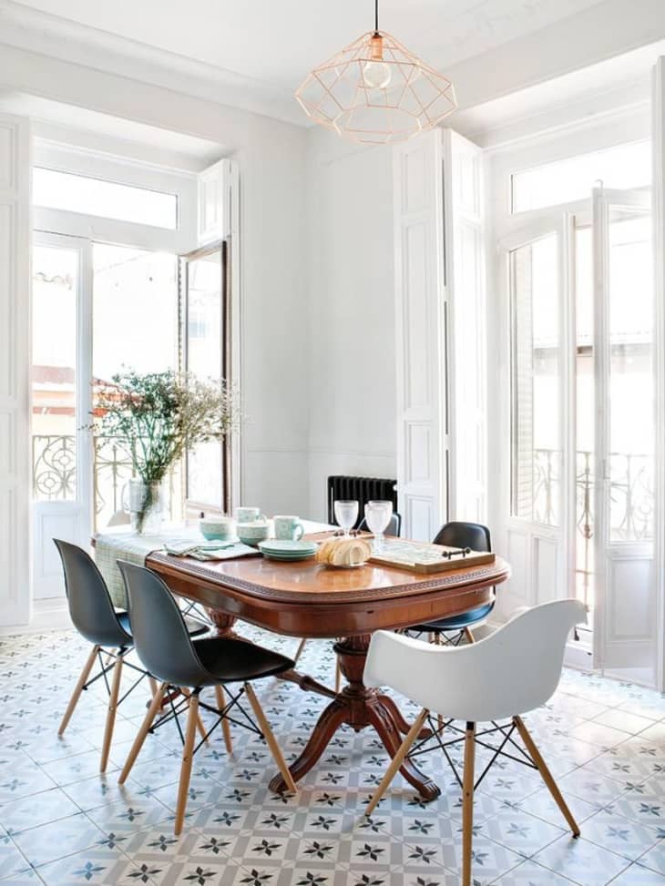 Types of Dining Chairs: A Chair Guide for Your Dining Room