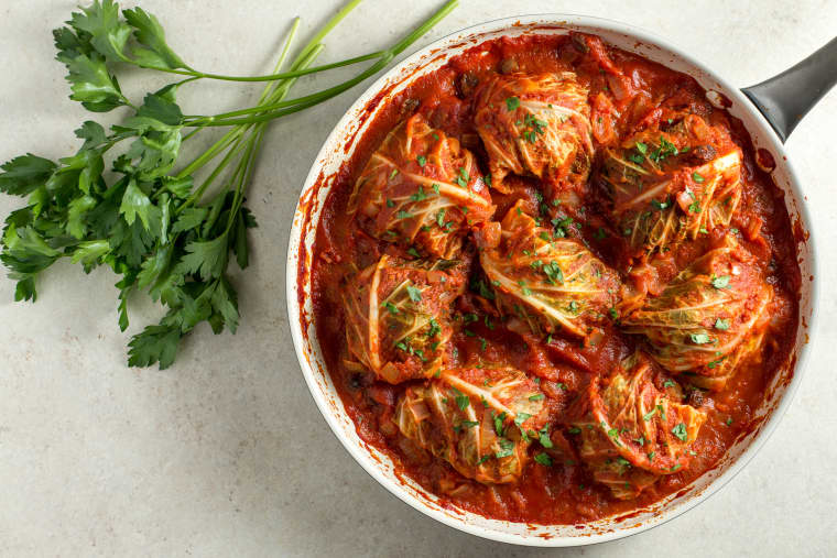 Healthy Weeknight Cabbage Rolls