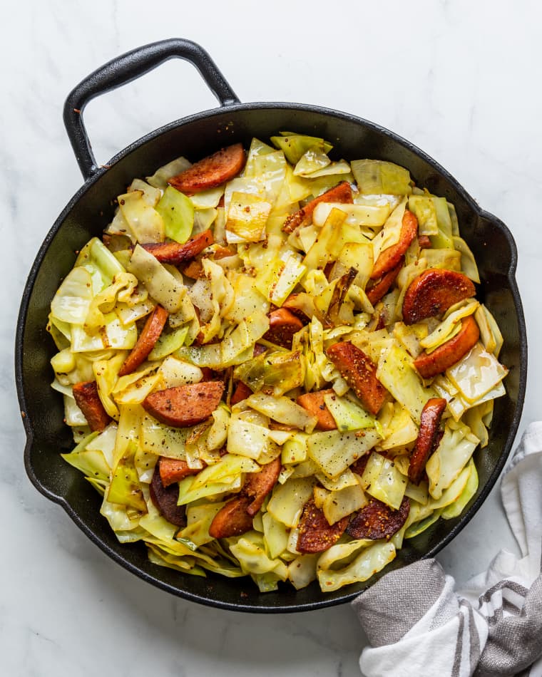 Easy Kielbasa and Cabbage Skillet–Cabbage Recipes