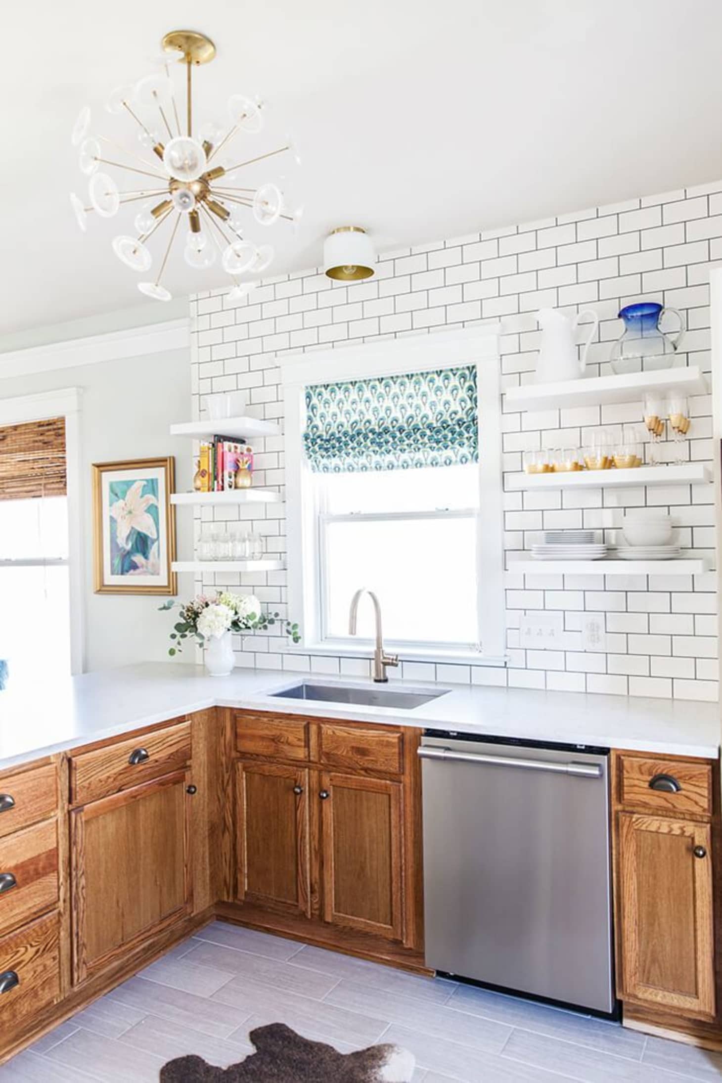 Rental Kitchen Decor Ideas Oak Wood Finish Cabinets Apartment