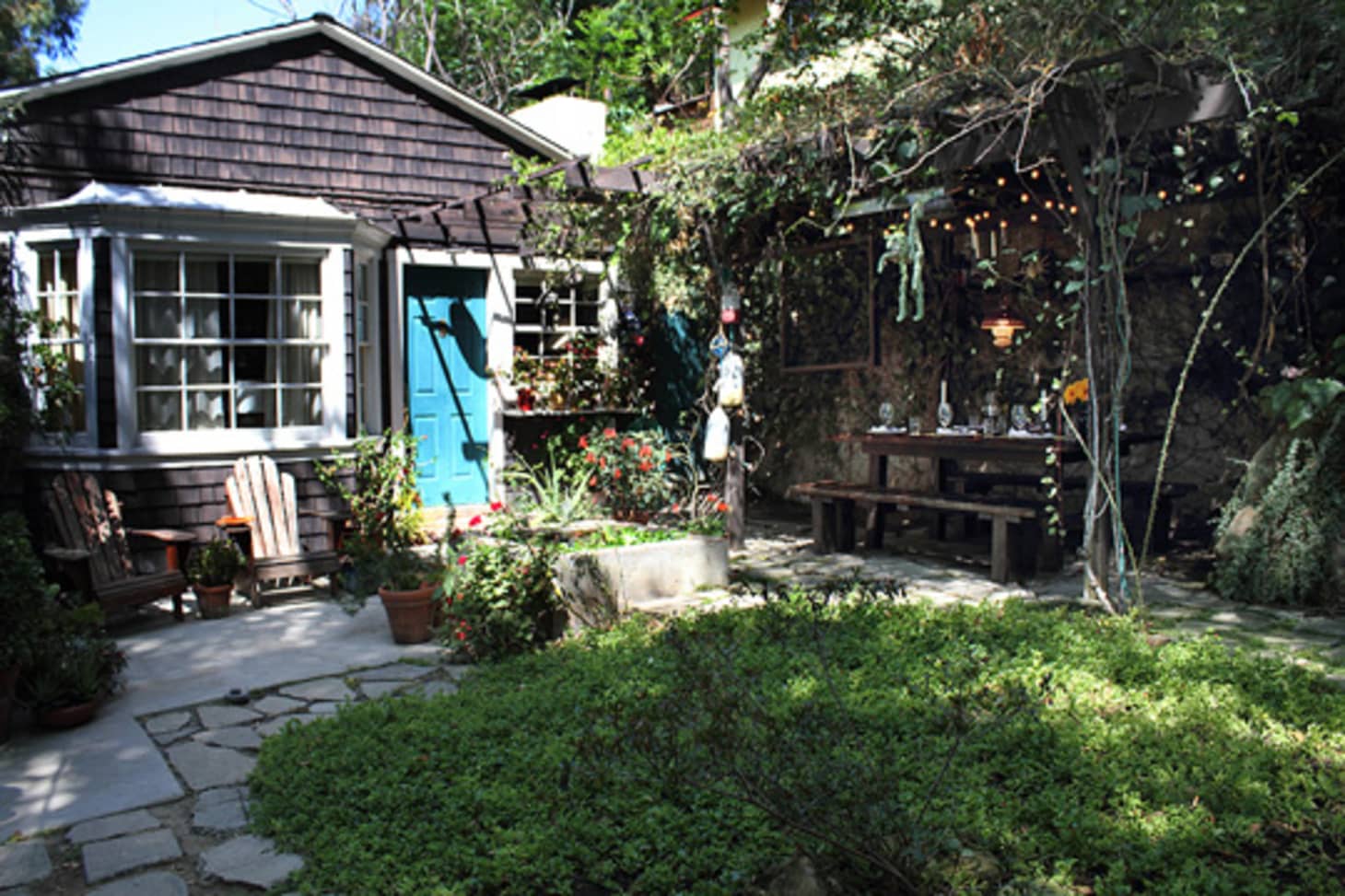 Isabelle & Brandon’s Lovely Los Angeles Cottage Apartment Therapy