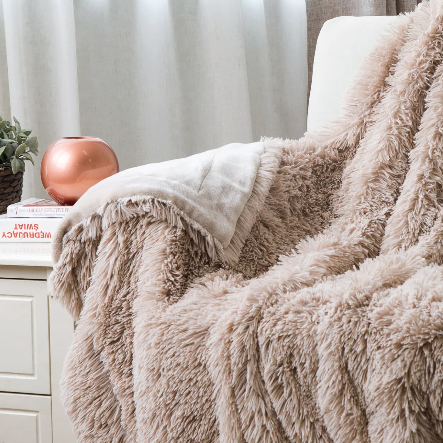 The Best Throw Blankets - 2018 Top Rated Picks | Apartment Therapy