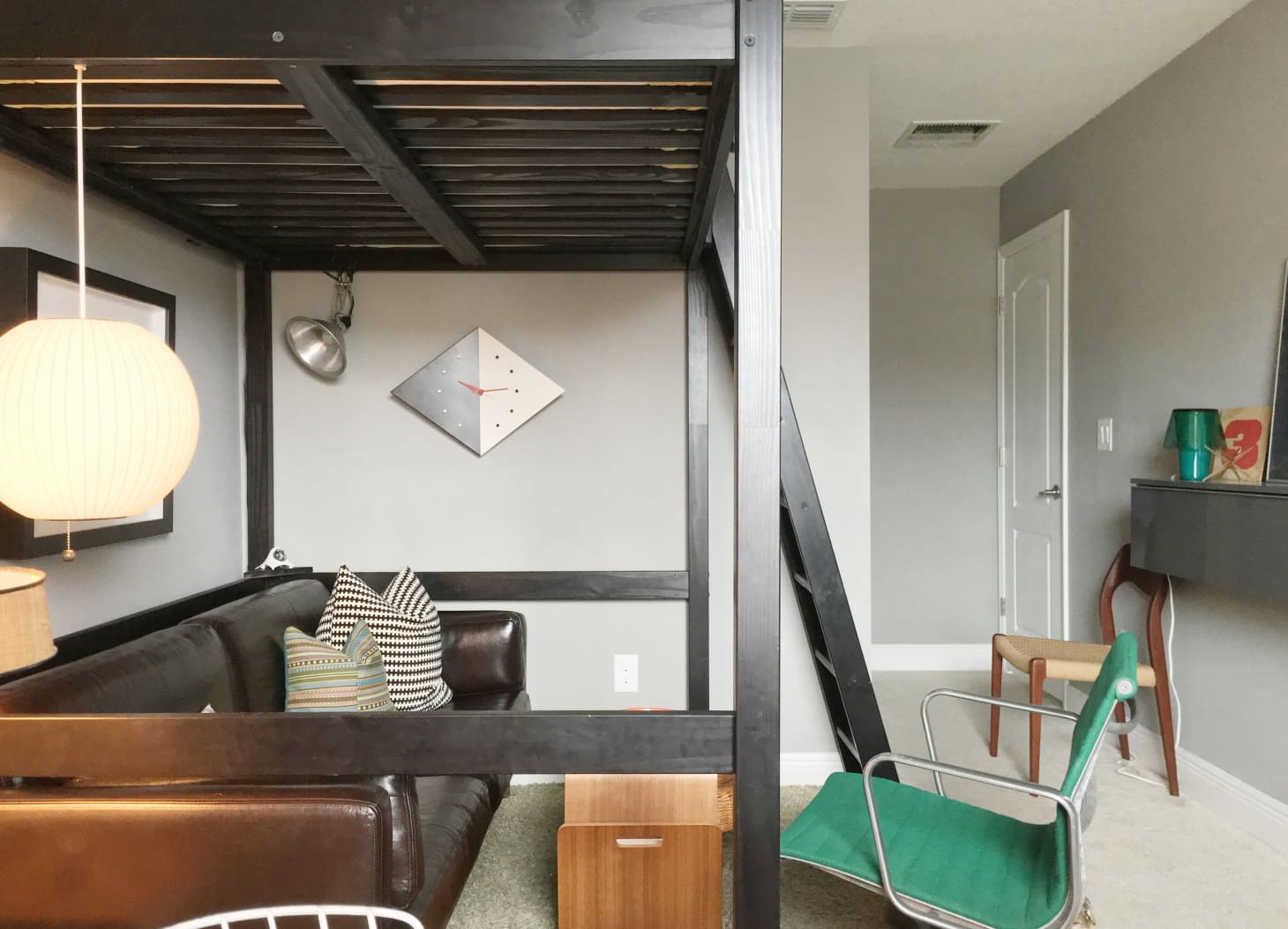 This Teenager s Bedroom Is Essentially A Stylish 100 Square Foot Studio 