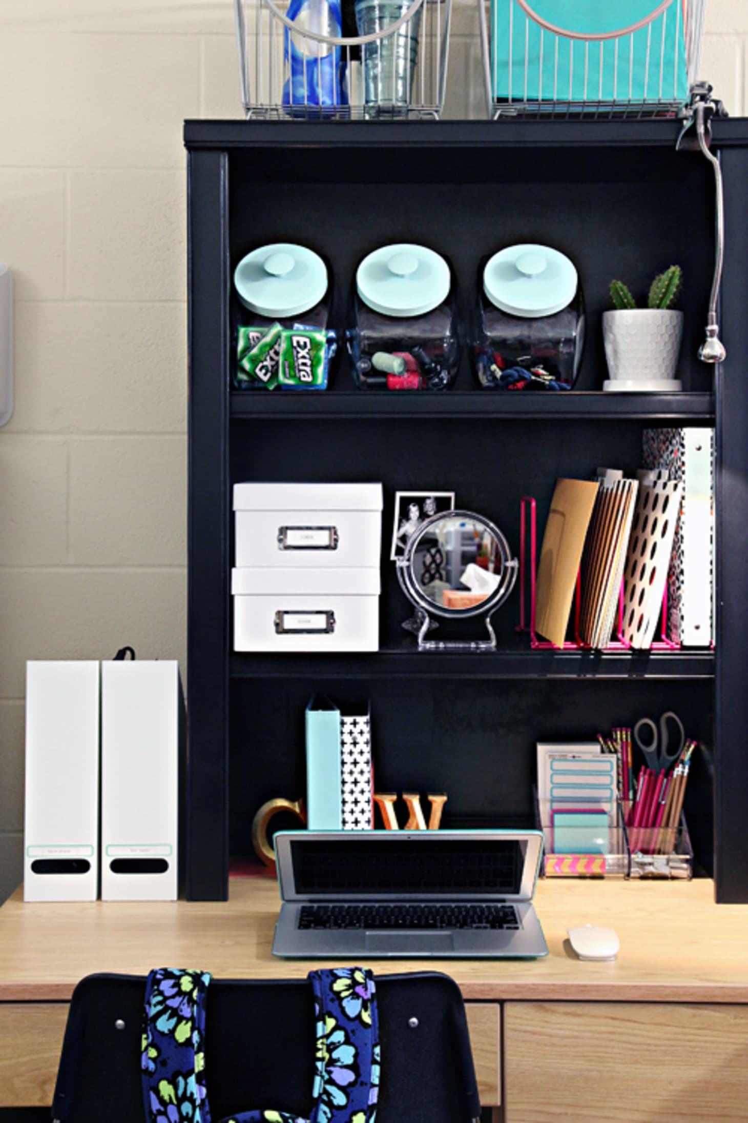 A Dozen Tips For A Super Organized Dorm Room Apartment Therapy