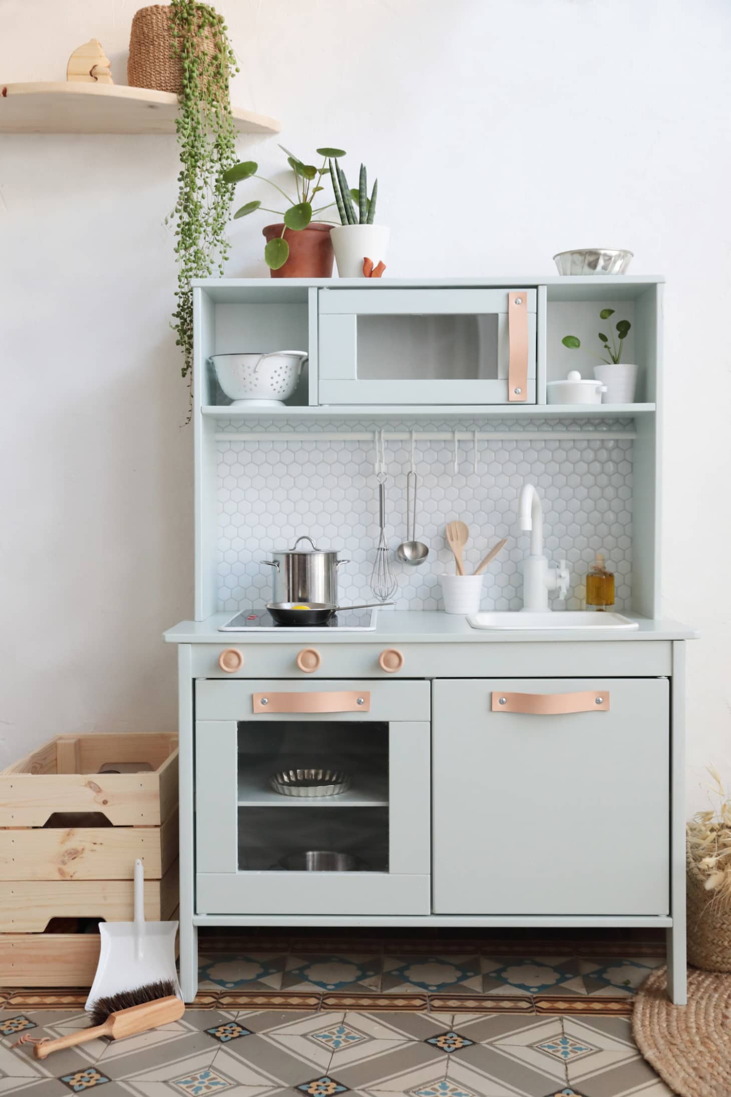 IKEA Play Kitchen 15 DUKTIG Hacks Apartment Therapy