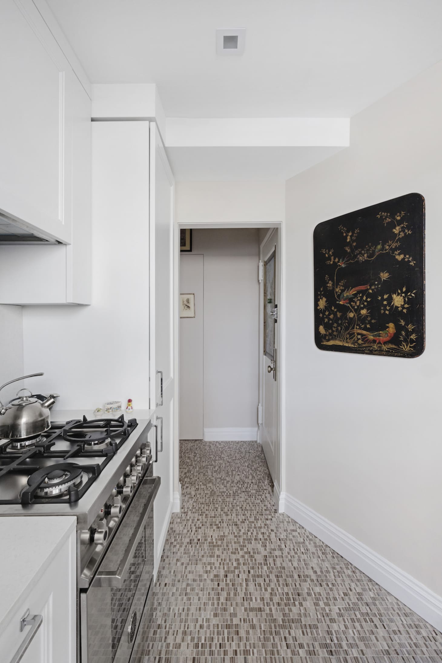 Before & After: Remodel of an 80s Kitchen to Add Classic Character