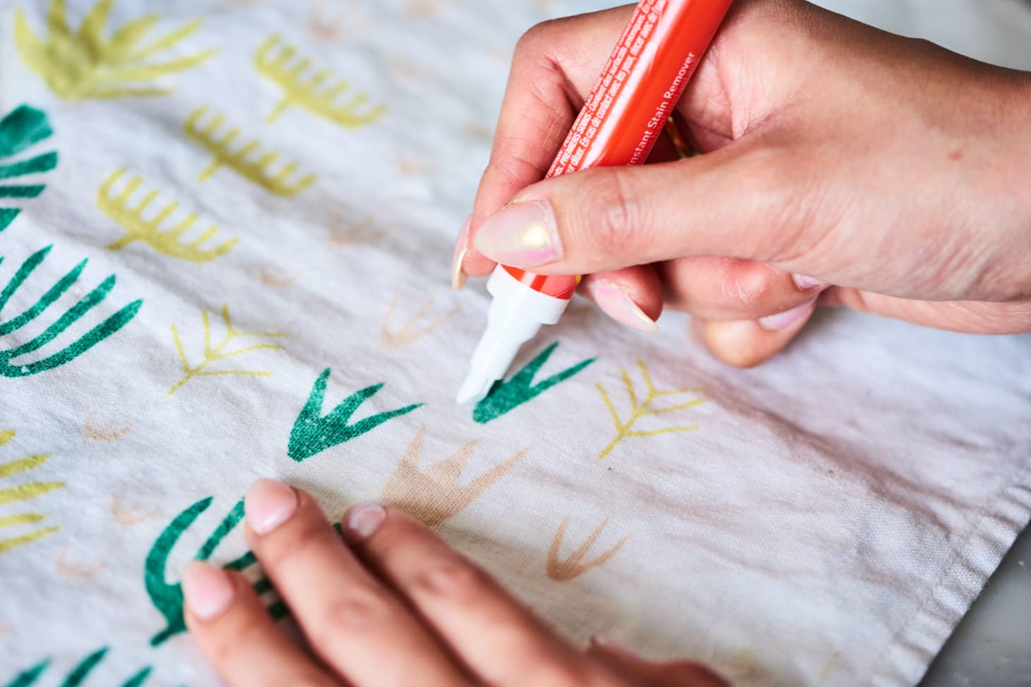 How to Use Tide to Go Pens (And What Ingredients Are in Them