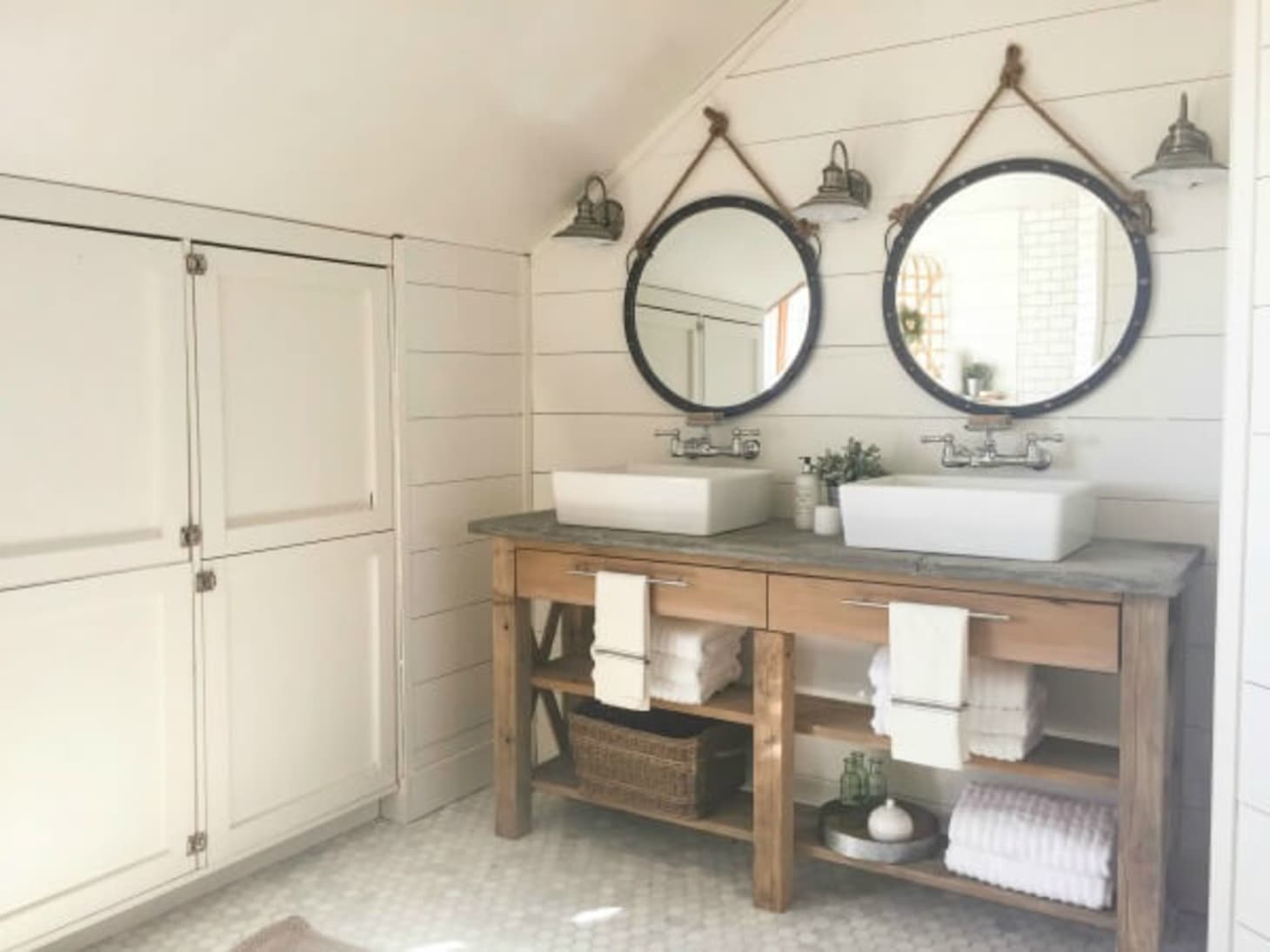 The Best Farmhouse Bathroom Decor Farmhouse Bathroom Decor Ideas